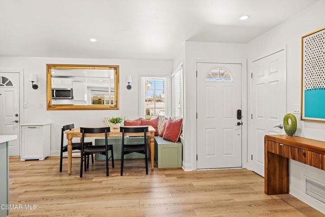 24 Washburn Street, Simi Valley, CA 93065