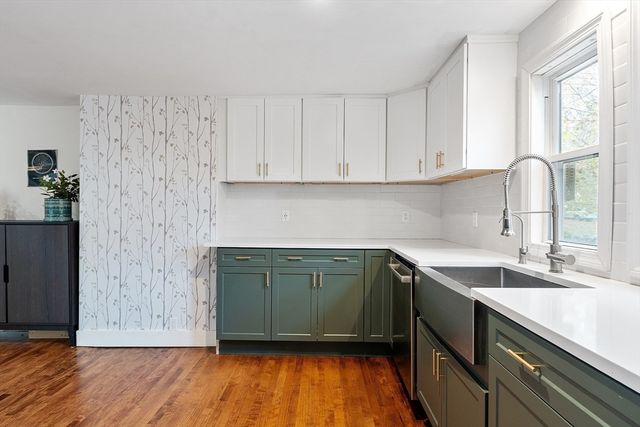 24 Myrtle Ave, Wakefield, MA 01880