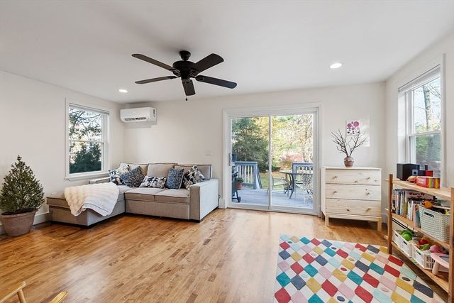 24 Myrtle Ave, Wakefield, MA 01880