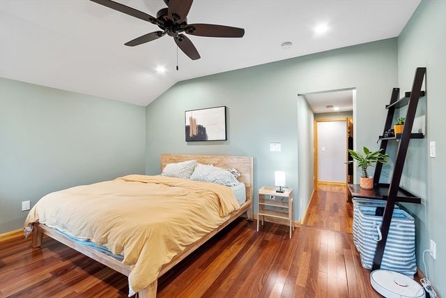 24 Myrtle Ave, Wakefield, MA 01880