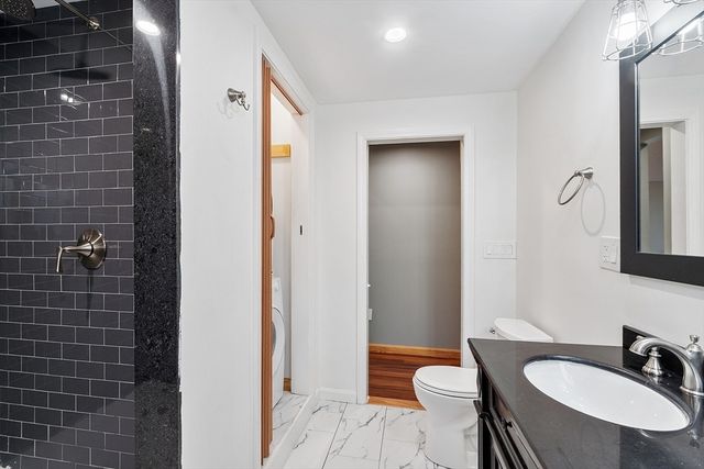 24 Myrtle Ave, Wakefield, MA 01880