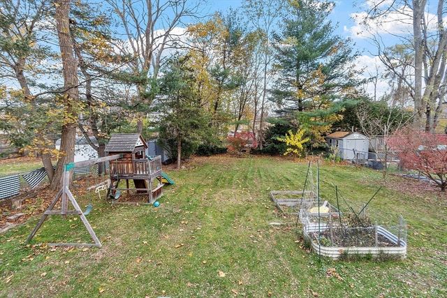 24 Myrtle Ave, Wakefield, MA 01880