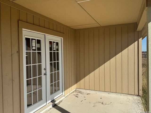 472 County Road 679, Natalia, TX 78059