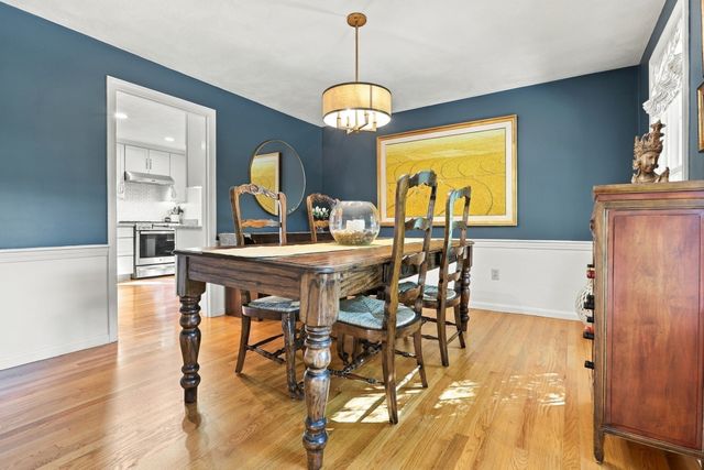 2 Canter Circle, Westford, MA 01886