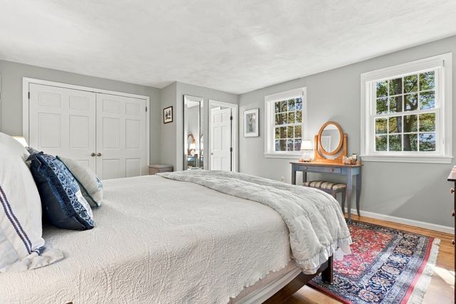 2 Canter Circle, Westford, MA 01886