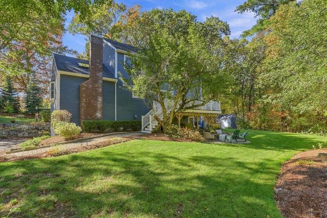 2 Canter Circle, Westford, MA 01886
