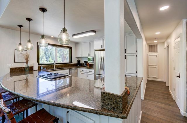 41092 Woodridge Lane, Shaver Lake, CA 93664