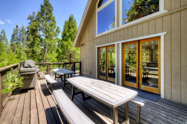 41092 Woodridge Lane, Shaver Lake, CA 93664