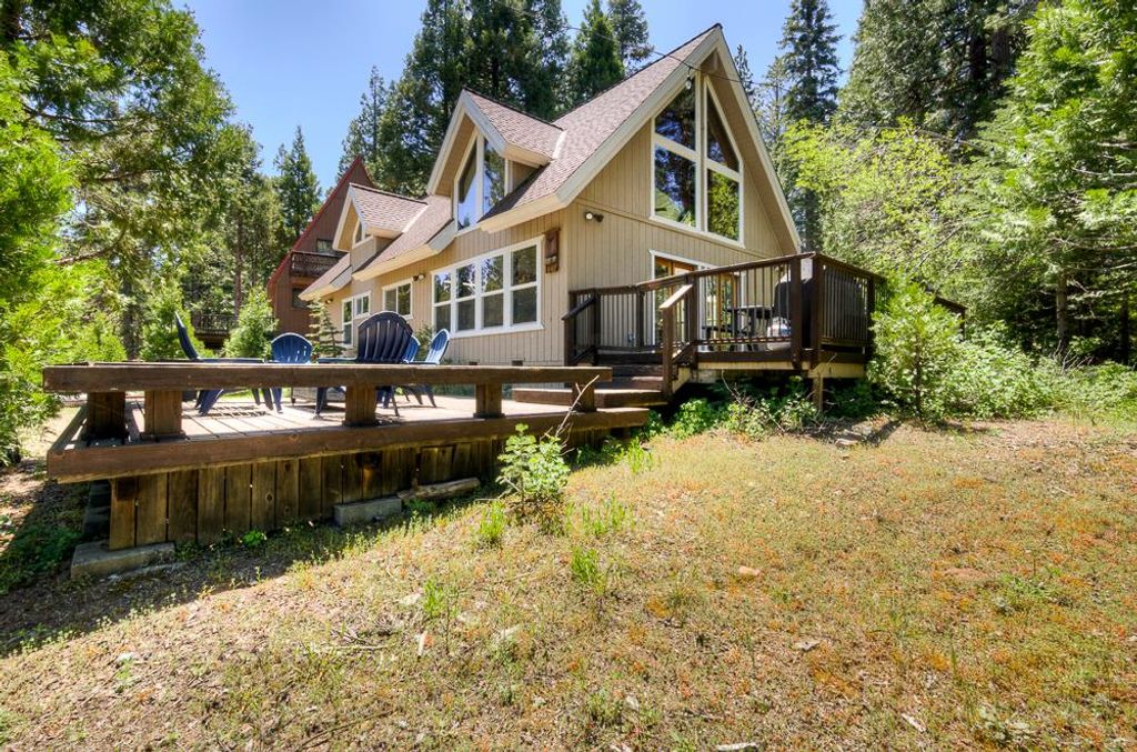 Image 49 of property listing at 41092 Woodridge Lane, Shaver Lake, CA 93664
