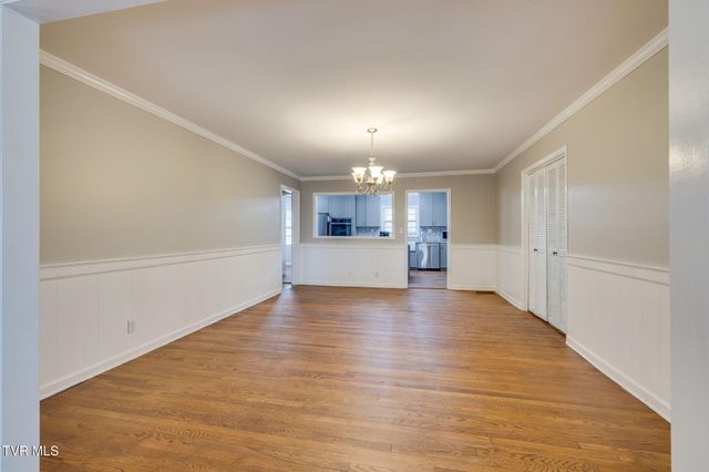 1314 Woodland Avenue, Johnson City, TN 37601