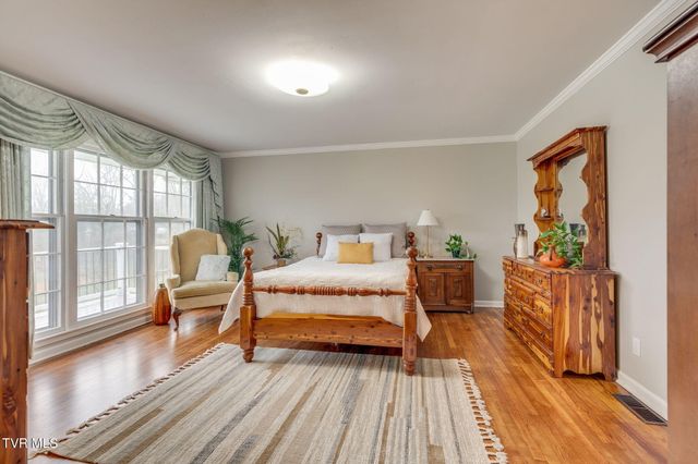 1314 Woodland Avenue, Johnson City, TN 37601