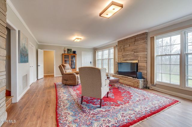 1314 Woodland Avenue, Johnson City, TN 37601