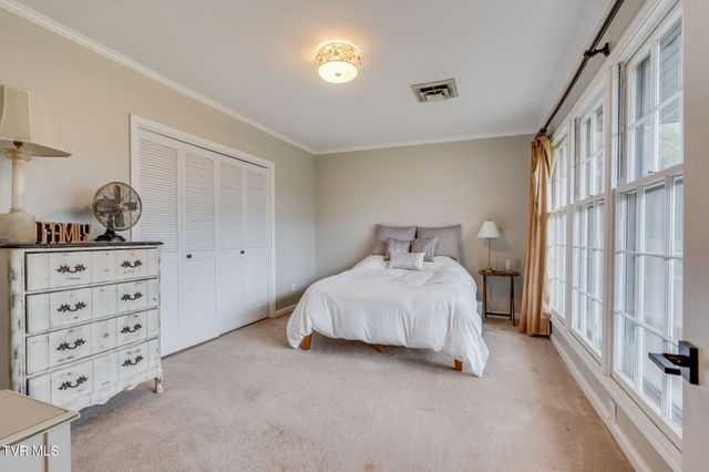 1314 Woodland Avenue, Johnson City, TN 37601