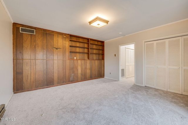 1314 Woodland Avenue, Johnson City, TN 37601