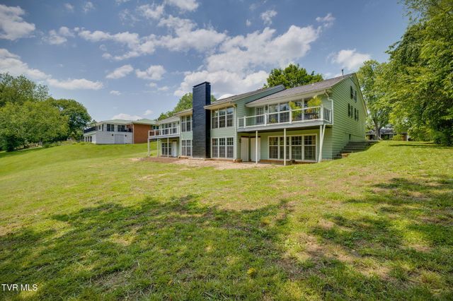 1314 Woodland Avenue, Johnson City, TN 37601