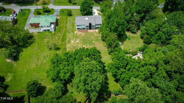 1314 Woodland Avenue, Johnson City, TN 37601