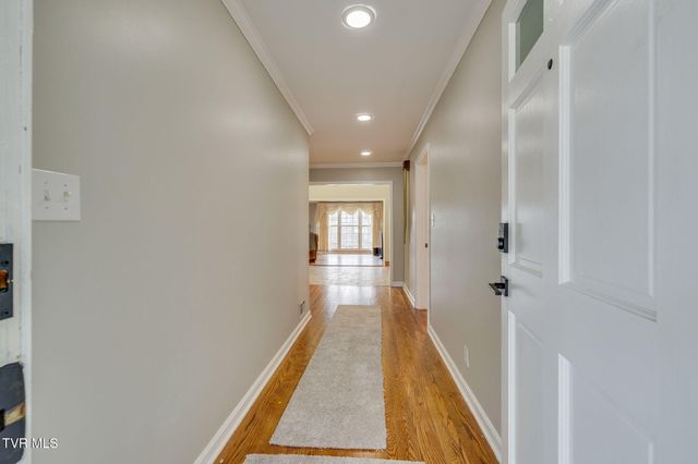 1314 Woodland Avenue, Johnson City, TN 37601