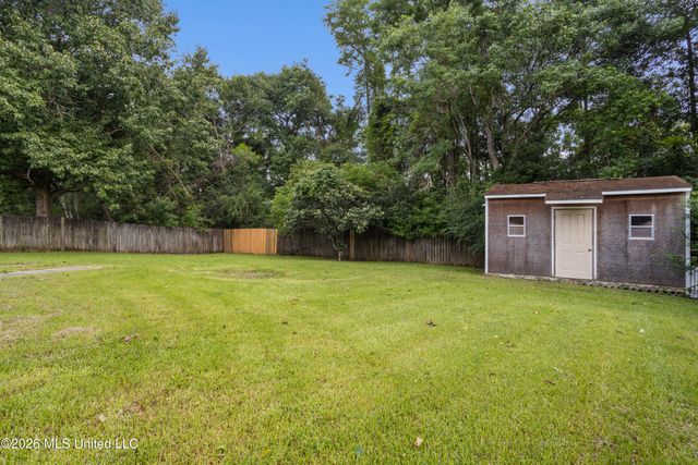 15198 N Parkwood Drive, Gulfport, MS 39503