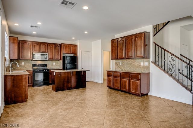 2208 Saddlebill Court, North Las Vegas, NV 89084