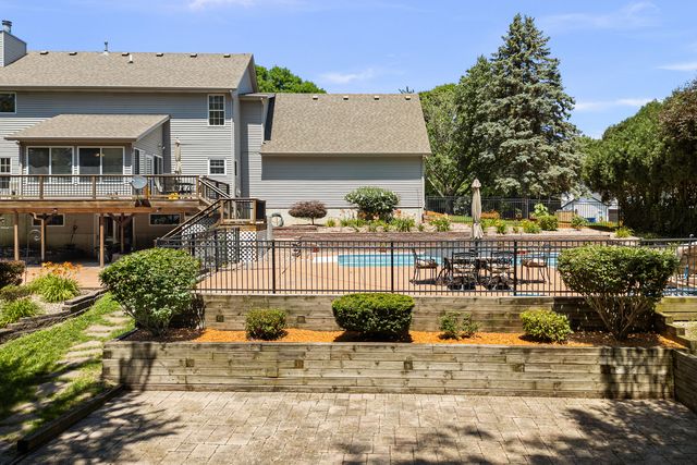 1918 Brierwood Lane, Port Byron, IL 61275
