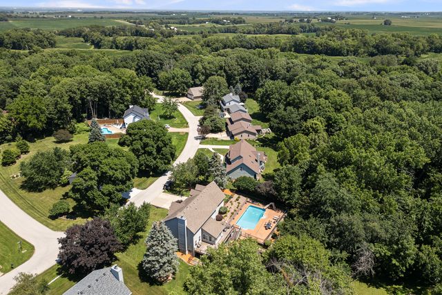 1918 Brierwood Lane, Port Byron, IL 61275