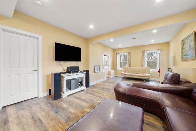 114 Meredith Way, Weymouth, MA 02189