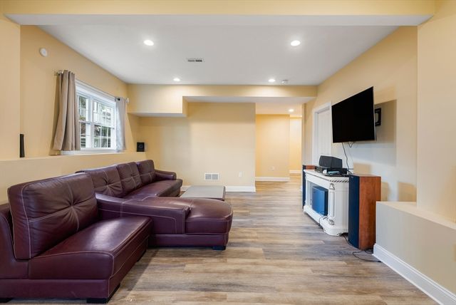 114 Meredith Way, Weymouth, MA 02189