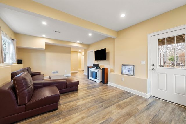 114 Meredith Way, Weymouth, MA 02189