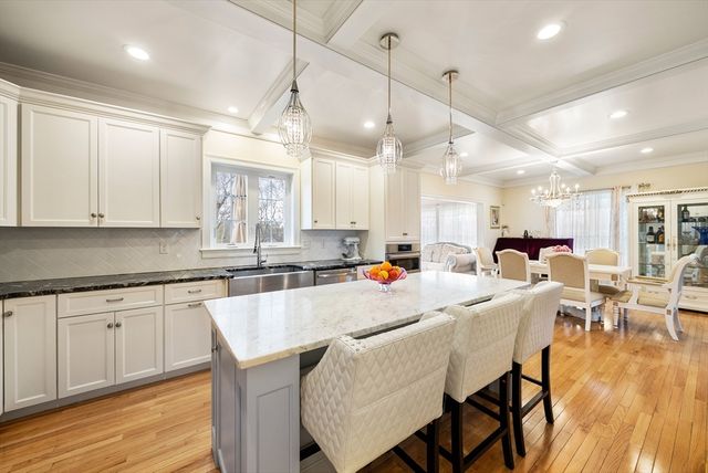 114 Meredith Way, Weymouth, MA 02189