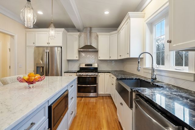 114 Meredith Way, Weymouth, MA 02189