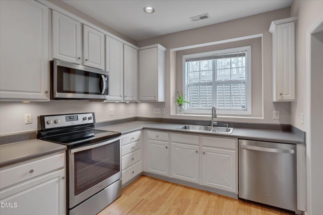 851 Genford Court, Raleigh, NC 27609