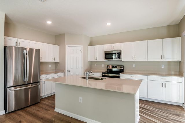 34767 BLOSSOM FALL PATH, Zephyrhills, FL 33541