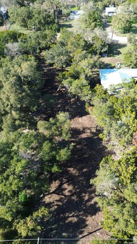 1405 Canyon Bend, Canyon Lake, TX 78133