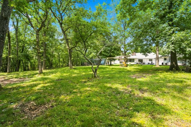 2956 S Roth Oaks Avenue, Springfield, MO 65809