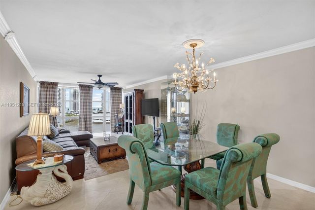 1000 Parkview Dr 806, Hallandale Beach, FL 33009