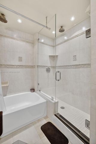 1000 Parkview Dr 806, Hallandale Beach, FL 33009