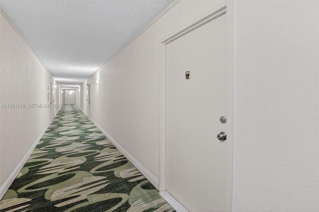 1000 Parkview Dr 806, Hallandale Beach, FL 33009