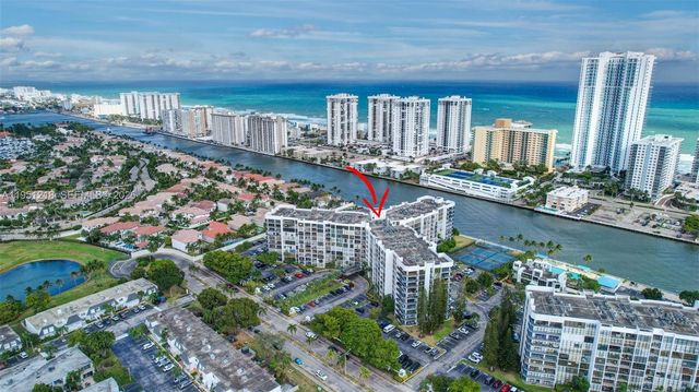 1000 Parkview Dr 806, Hallandale Beach, FL 33009
