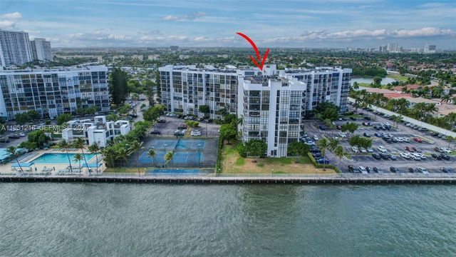 1000 Parkview Dr 806, Hallandale Beach, FL 33009