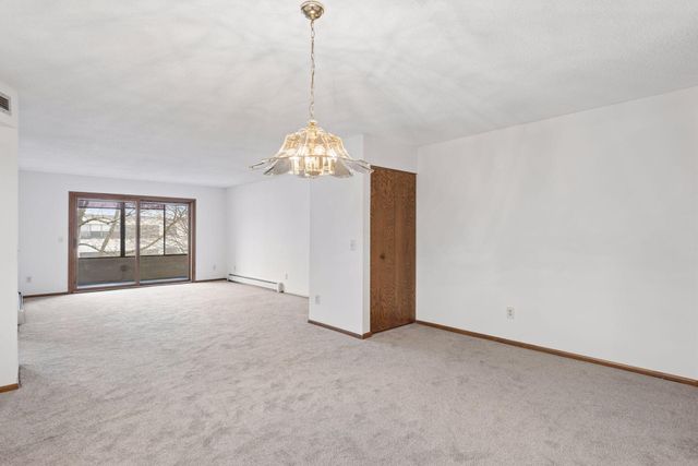 4385 Trenton Lane N 312, Plymouth, MN 55442