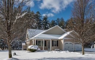 9 Pilgrim Circle, Nashua, NH 03063