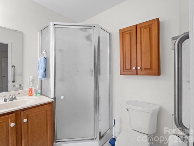 127 Kingfisher Lane, Mills River, NC 28759