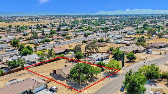19147 Yucca Street, Hesperia, CA 92345