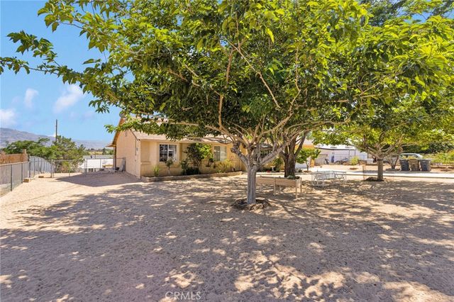 19147 Yucca Street, Hesperia, CA 92345