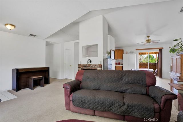 19147 Yucca Street, Hesperia, CA 92345