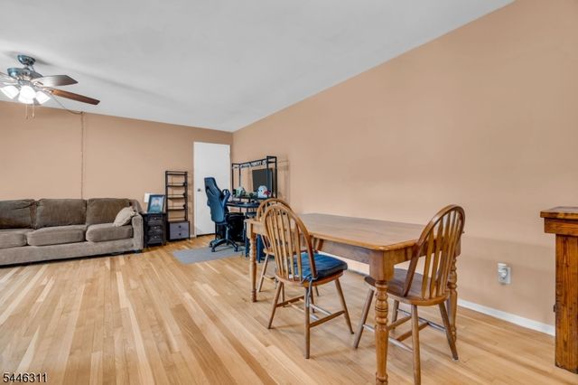 38 Deanna Dr 105, Hillsborough Twp., NJ 08844