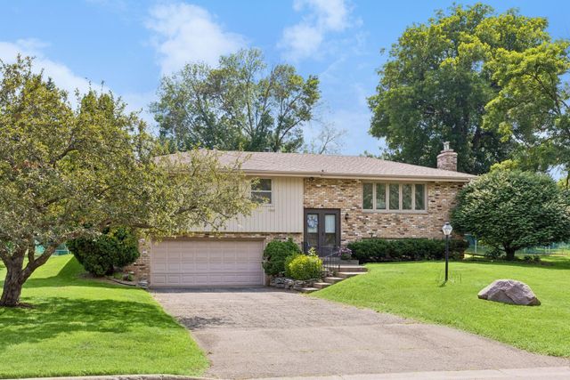 14925 32nd Avenue N, Plymouth, MN 55447
