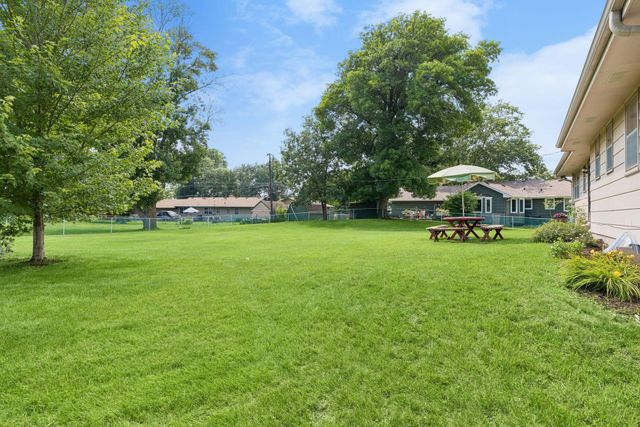 14925 32nd Avenue N, Plymouth, MN 55447