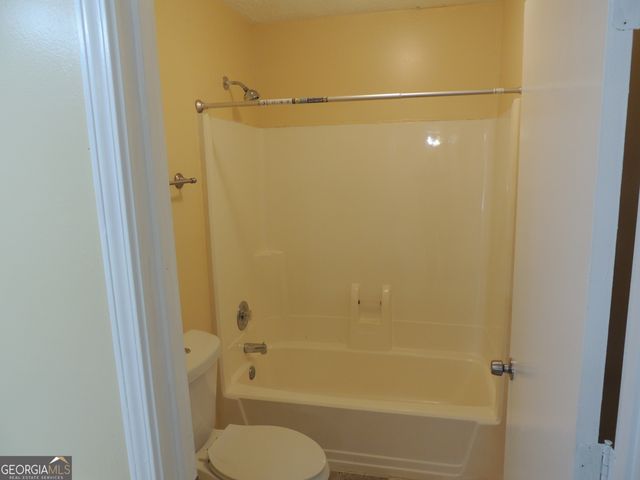 2132 Hickory Bend SE, Conyers, GA 30013