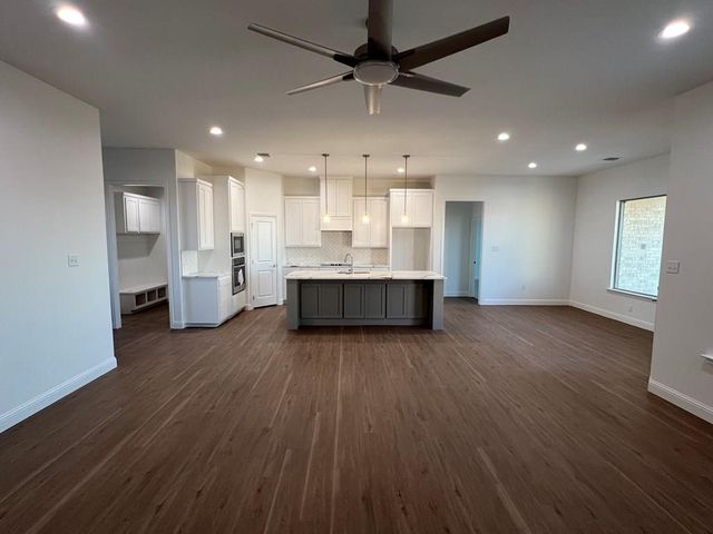 13211 E County Rd 110, Midland, TX 79706